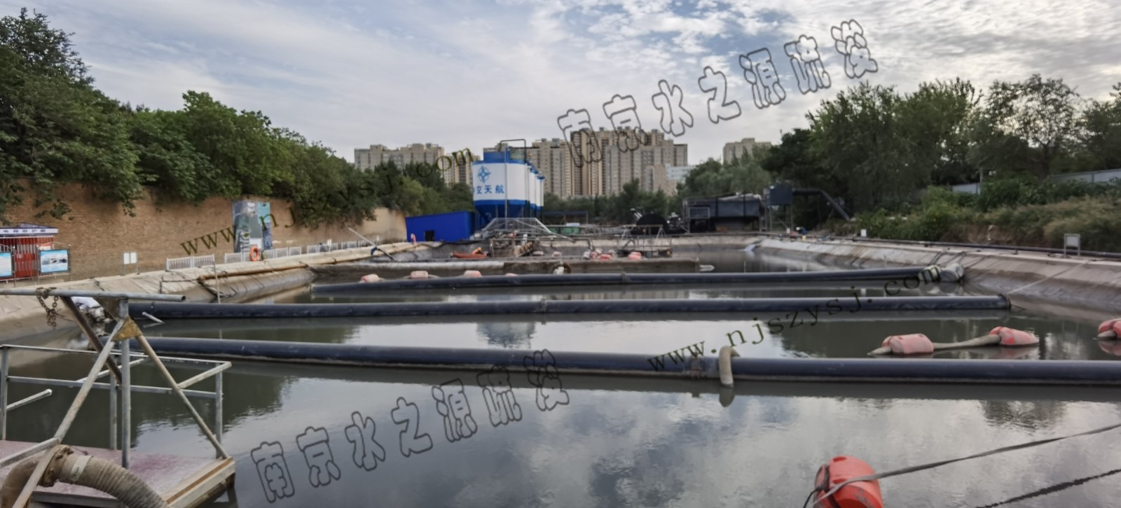 沉淀池与脱水干化场.jpg 沉淀池与脱水干化场.jpg